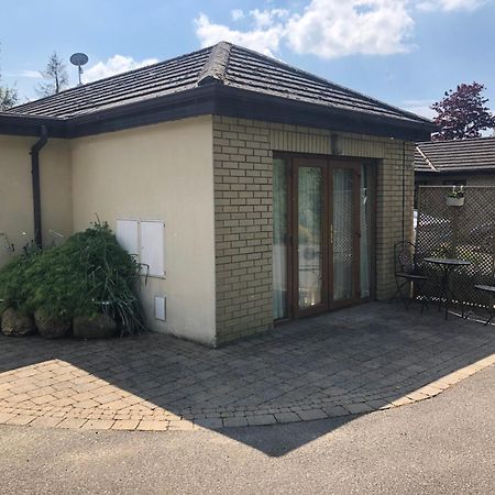 Borodino Studio Apartment Enniscorthy Bagian luar foto